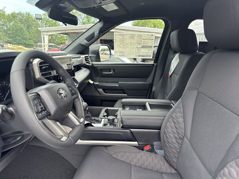 New 2026 Toyota Tundra SR5 AWD/4WD image 13