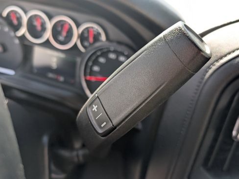 Used 2020 Chevrolet Silverado 1500 LT w/ All-Star Edition image 31