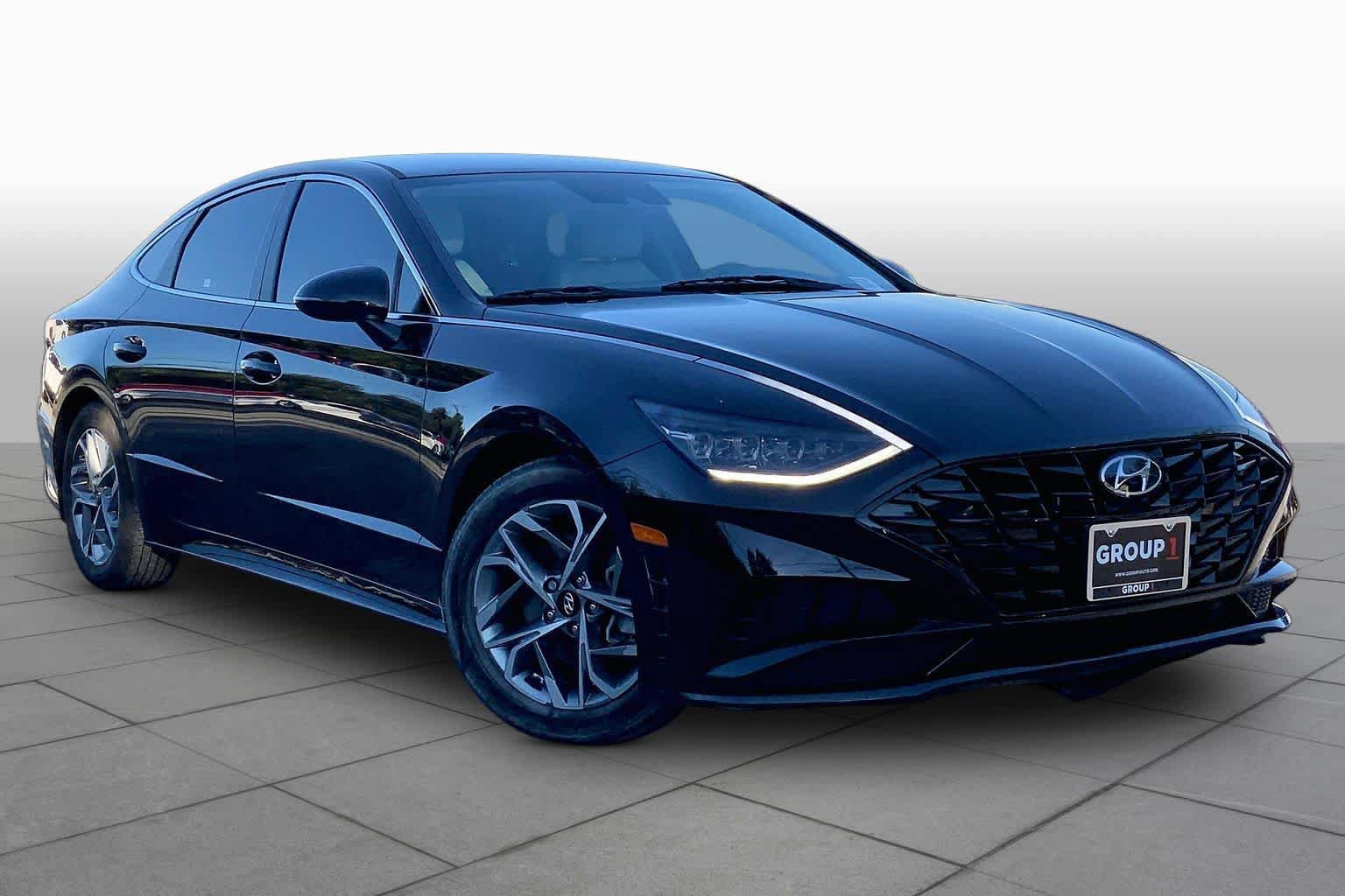 Used 2023 Hyundai Sonata SEL FWD image 3