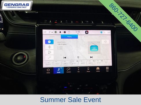 Used 2023 Jeep Grand Cherokee Limited w/ Luxury Tech Group II AWD/4WD image 17