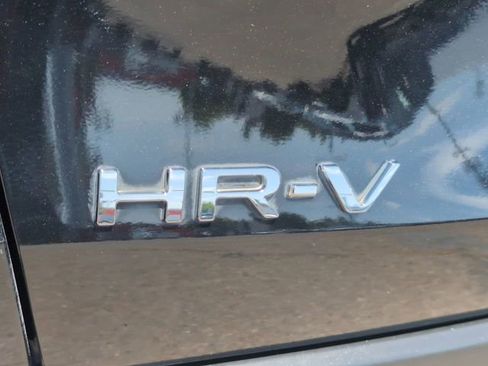 Used 2023 Honda HR-V LX image 29