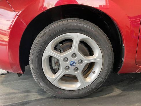 Used 2013 Nissan Leaf SV w/ LED & Quick Charge Pkg image 17