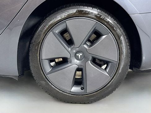 Used 2023 Tesla Model 3 Standard Range image 11