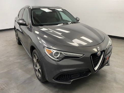 Used 2019 Alfa Romeo Stelvio Ti image 6