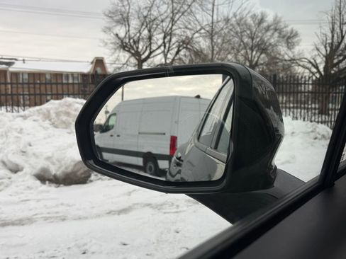 Used 2023 Chevrolet Blazer LT image 17