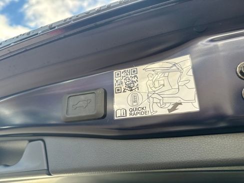 Used 2025 Toyota RAV4 Limited image 8