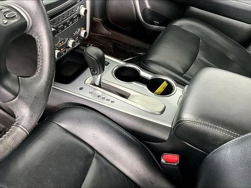 Used 2017 Nissan Pathfinder SL FWD image 19