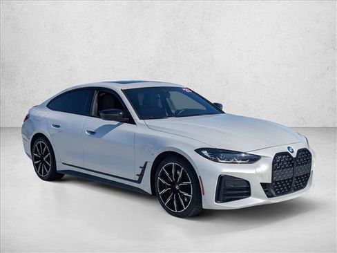 Certified 2023 BMW 430i w/ M Sport Package image 3