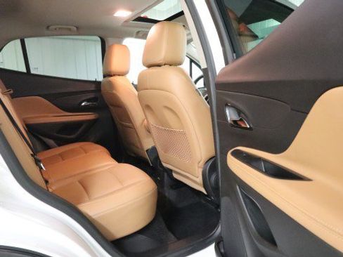 Used 2019 Buick Encore Essence w/ Safety Package II AWD/4WD image 11
