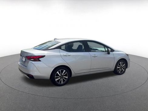 Used 2025 Nissan Versa SV FWD image 14