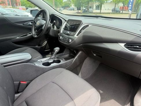 Used 2023 Chevrolet Malibu LT FWD image 27