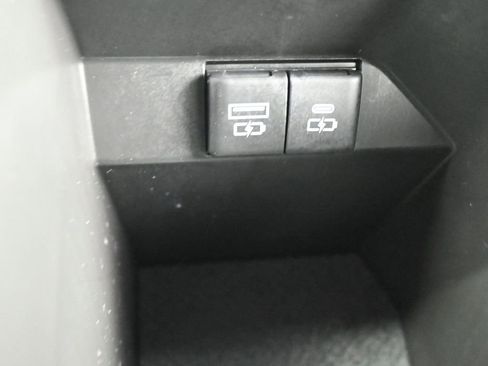 Used 2023 Toyota Camry SE w/ Convenience Package FWD image 15
