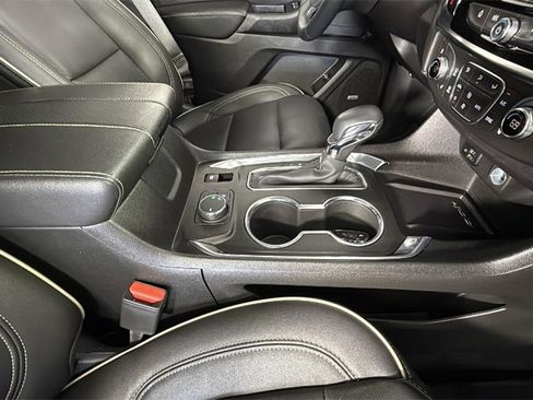 Certified 2023 Chevrolet Traverse Premier image 36