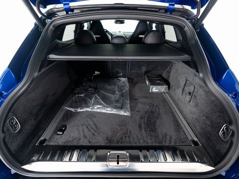 Used 2025 Aston Martin DBX 707 image 46