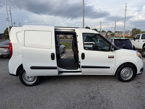 Used 2022 RAM ProMaster City Tradesman FWD image 19