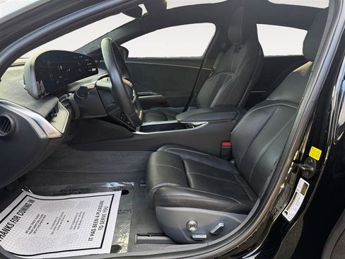 Used 2023 Lucid Air Grand Touring image 10