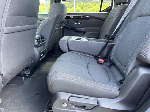 Used 2026 Honda Pilot Sport image 16