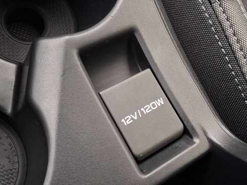 Certified 2025 Subaru Impreza 2.0i image 23