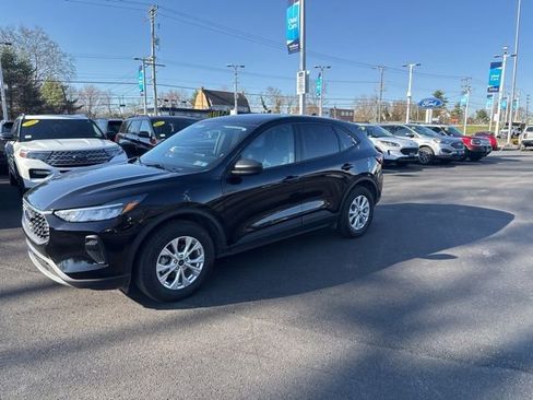 Used 2025 Ford Escape Active w/ Cold Weather Package AWD/4WD image 3