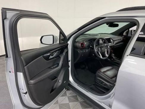 Used 2022 Chevrolet Blazer RS w/ Enhanced Convenience Package image 27