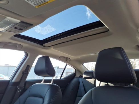 New 2025 Nissan Altima 2.5 SL image 11