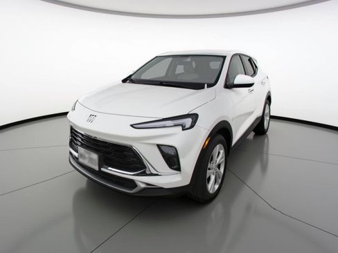 Used 2025 Buick Encore GX Preferred image 3