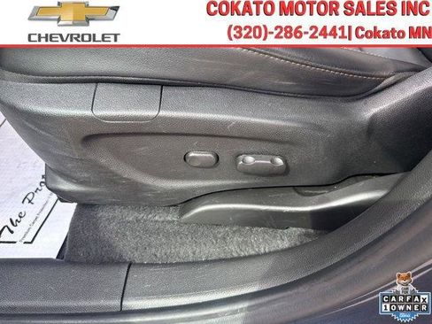 Used 2019 Chevrolet Trax LT w/ LT Convenience Package image 16