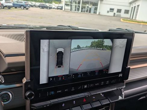 Certified 2025 GMC Hummer EV 3X AWD/4WD image 22