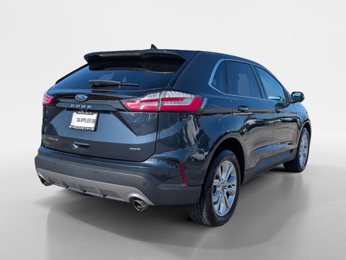 Used 2022 Ford Edge Titanium AWD/4WD image 6