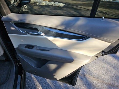 Used 2024 Cadillac XT6 Premium Luxury w/ Technology Package image 17