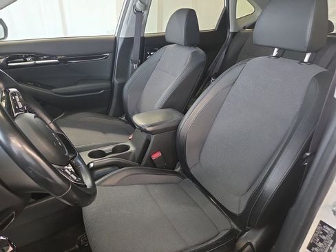 Used 2024 Kia Seltos X-Line image 3
