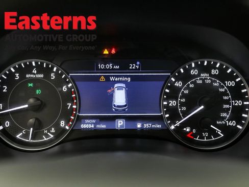 Used 2023 Nissan Armada SL w/ Captain's Chairs Package image 17