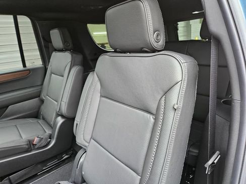 New 2026 GMC Yukon XL Denali w/ Denali Reserve Package AWD/4WD image 17