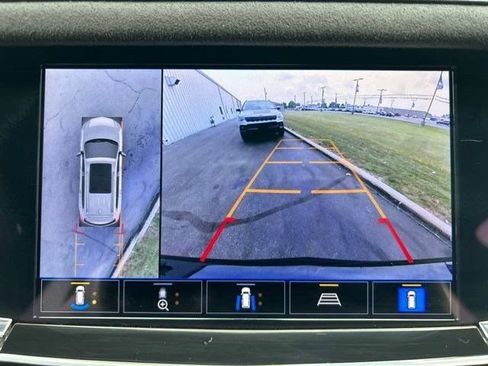 Used 2022 Cadillac XT6 Premium Luxury w/ Platinum Package AWD/4WD image 29