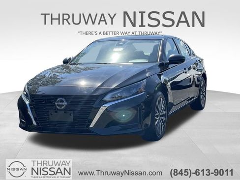 Certified 2024 Nissan Altima 2.5 SV AWD/4WD image 1