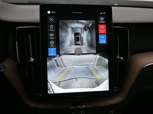 New 2026 Volvo XC60 B5 Plus w/ Climate Package image 13