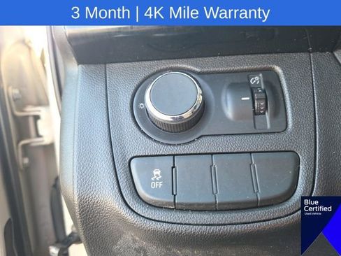 Used 2020 Chevrolet Spark LT FWD image 26