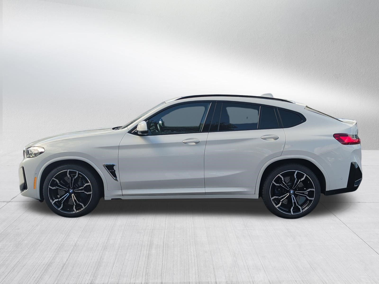 Used 2024 BMW X4 M AWD/4WD image 4