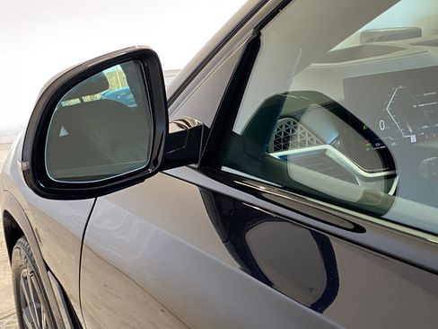 Certified 2025 BMW X6 xDrive40i image 22