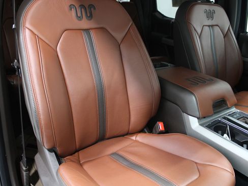 Used 2018 Ford F150 King Ranch w/ Equipment Group 601A Luxury AWD/4WD image 28