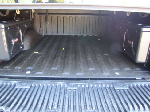 Used 2013 Ford F150 Raptor w/ Luxury Equipment Group AWD/4WD image 32