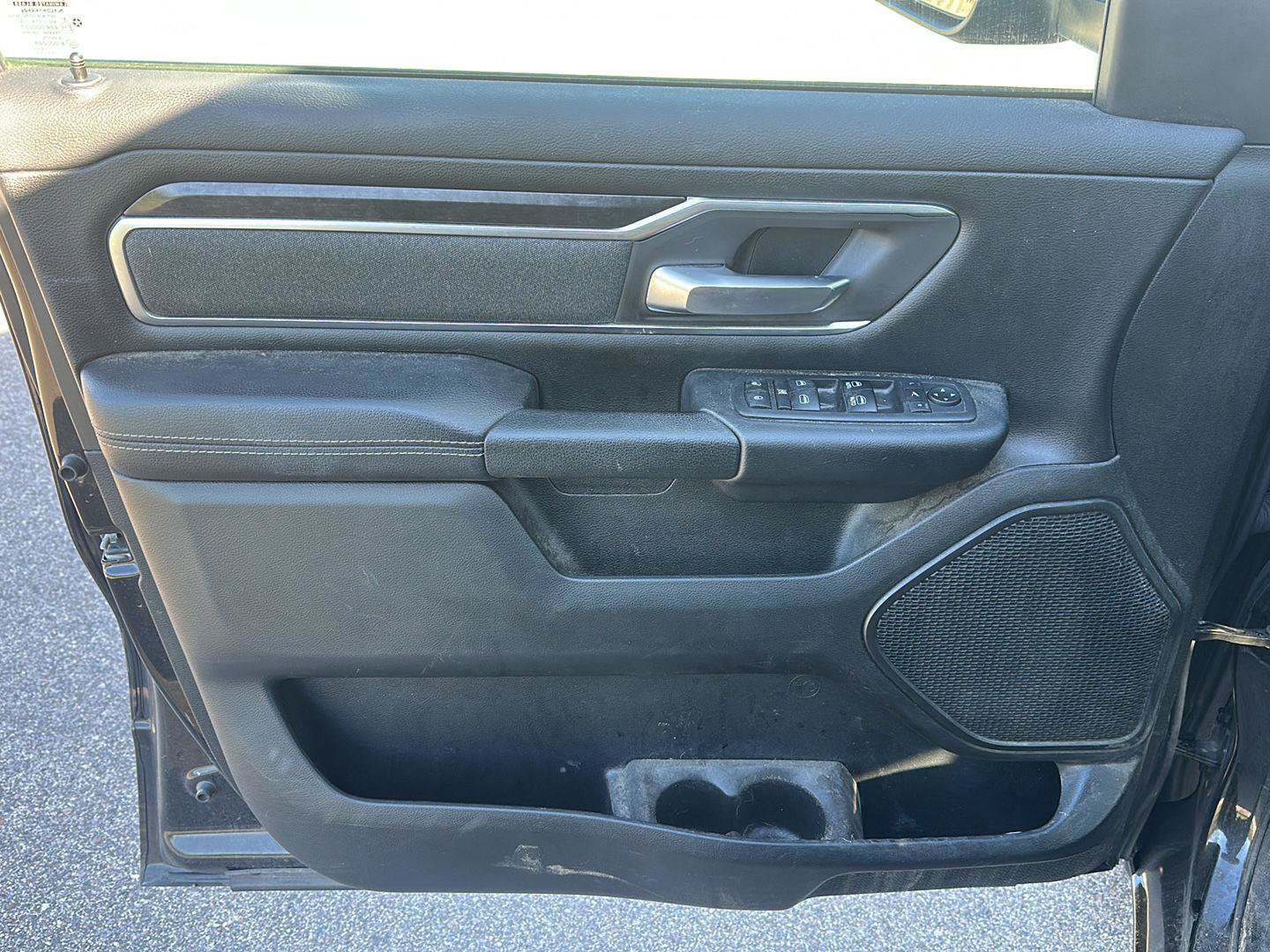Used 2019 RAM 1500 Big Horn AWD/4WD image 9