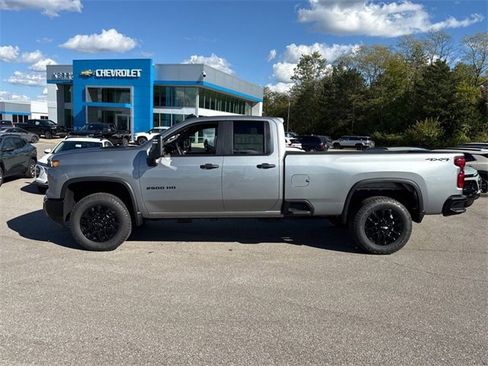New 2026 Chevrolet Silverado 2500 Custom image 4