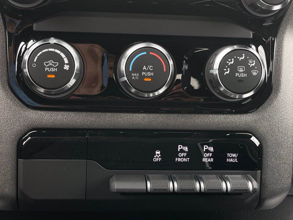 New 2026 RAM 1500 Express RWD image 32