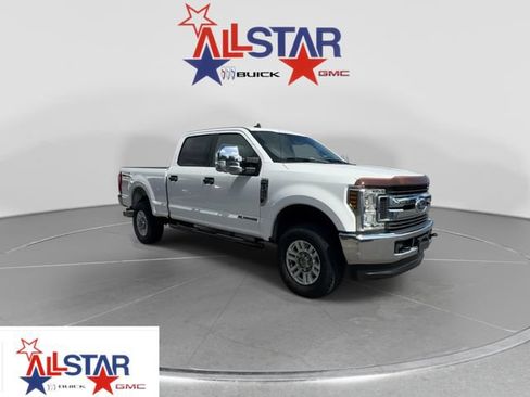 Used 2019 Ford F250 XLT w/ Snow Plow Prep Package AWD/4WD image 1