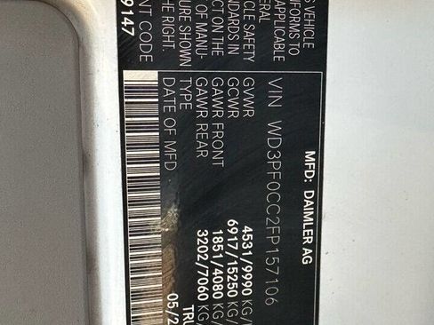 Used 2015 Mercedes-Benz Sprinter 3500 image 24