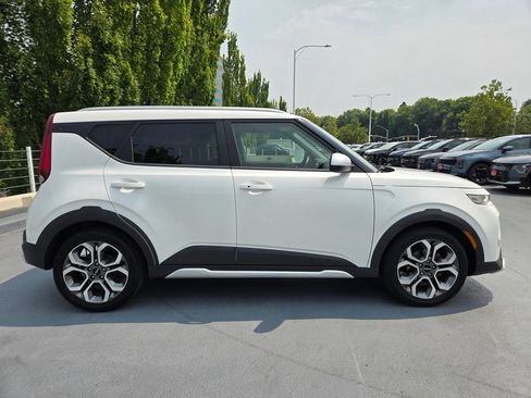 Certified 2022 Kia Soul X-Line FWD image 2