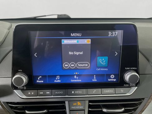 Used 2023 Nissan Altima 2.5 SV FWD image 18