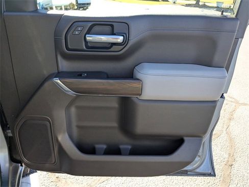 Used 2020 GMC Sierra 1500 SLT image 34