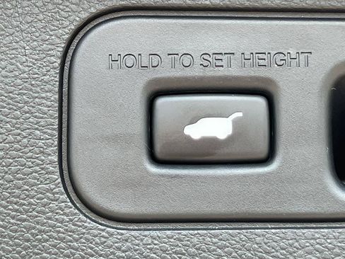 Used 2025 Honda Odyssey Elite image 34